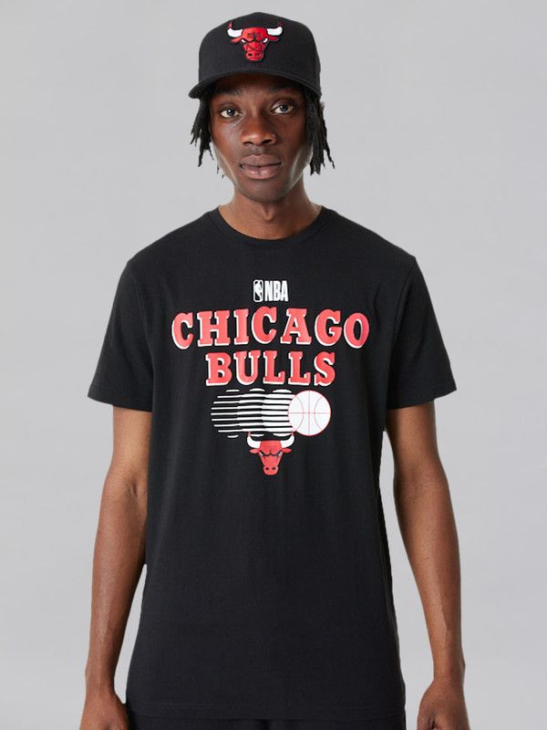 New era Chicago Bulls Half Logo Oversized Short Sleeve T-Shirt Black