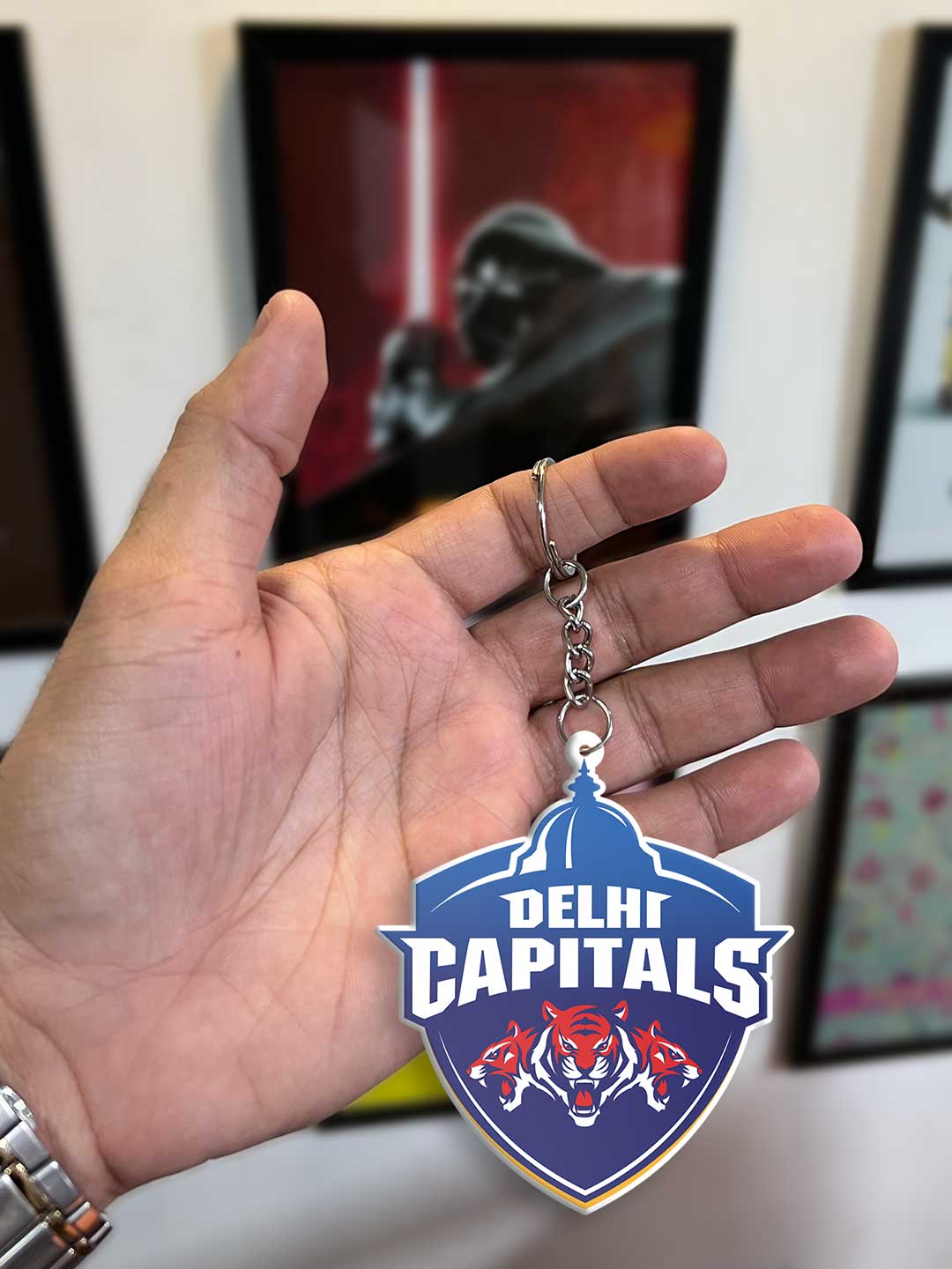 Delhi Capitals Blue Printed DC Logo and Rishabh Acrylic Keychain - Pack of 2 (4)