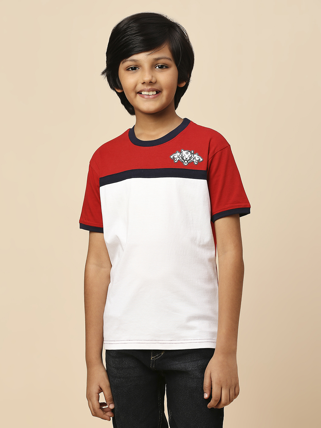 Delhi Capitals Boys White and Red Colourblocked Half Sleeves Round Neck Cotton T-Shirt (1)