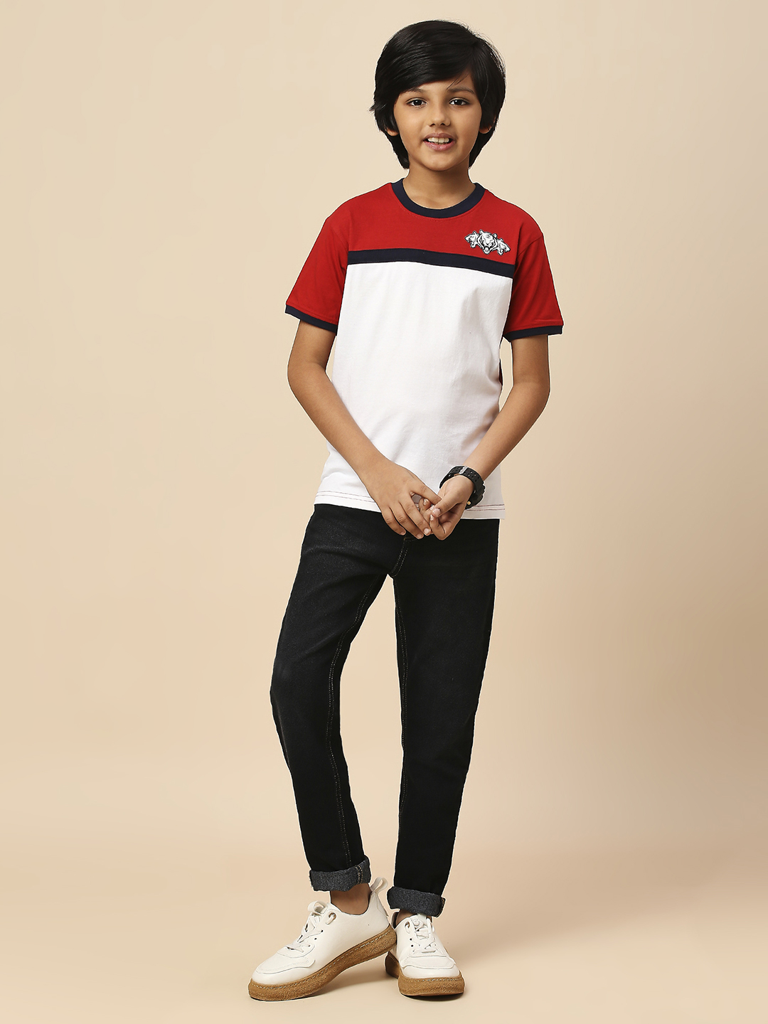 Delhi Capitals Boys White and Red Colourblocked Half Sleeves Round Neck Cotton T-Shirt (5)