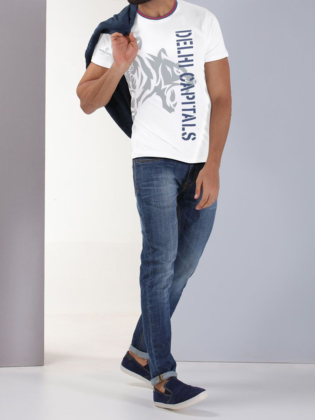DC Men's Regular Fit T-shirt