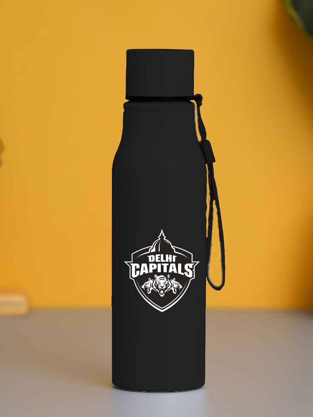 Delhi Capitals Single Walled Easy to Carry Stainless Steel Bottle, Rust Proof, Leak-Proof - 750 ml (Black) (2)
