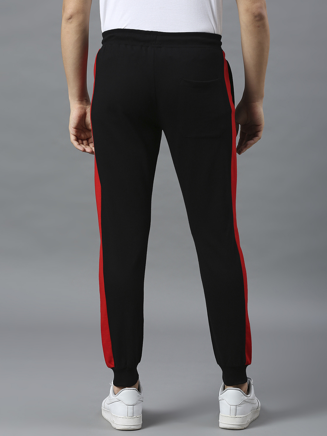 Delhi Capitals Men Black and White Colourblocked Mid-Rise Cotton Training Regular Fit Joggers (5)