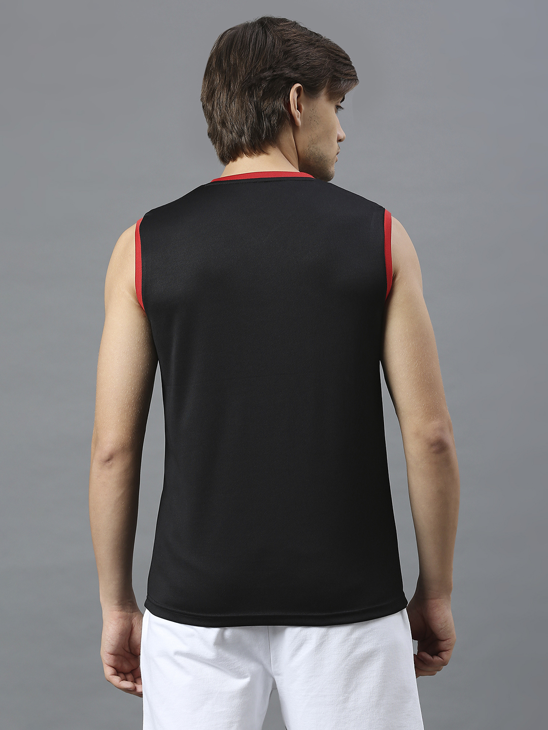 Delhi Capitals Men Black Logo Printed Sleeveless V-Neck Sports Vest (3)