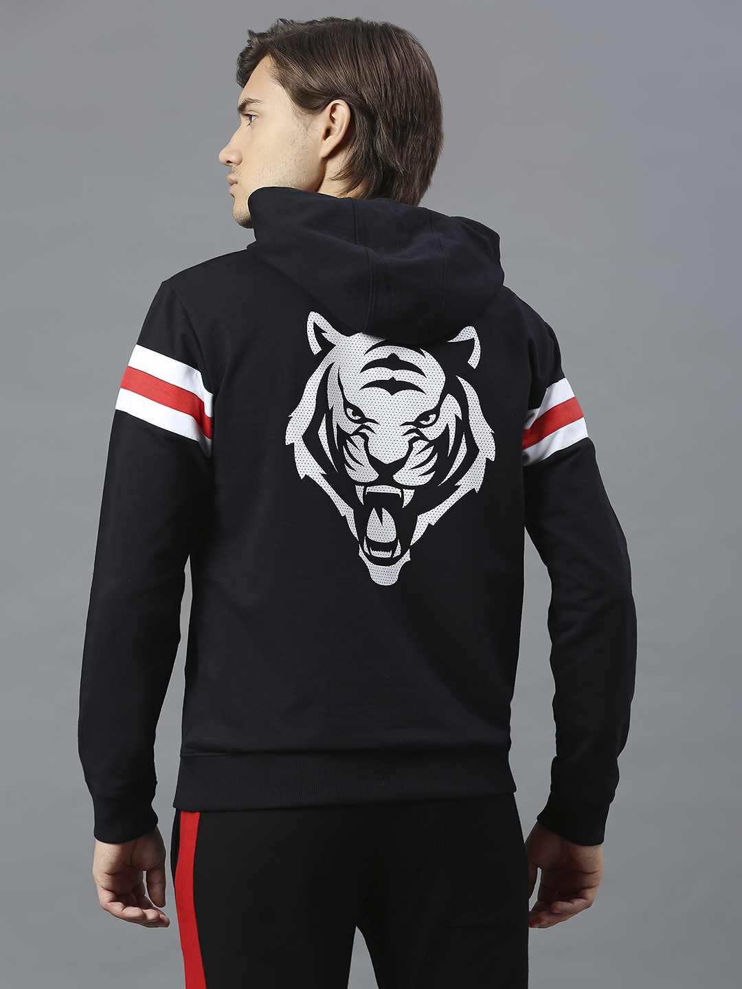 Delhi Capitals Men Black Printed Full Sleeves Hooded Pullover Cotton Sweatshirt (5)