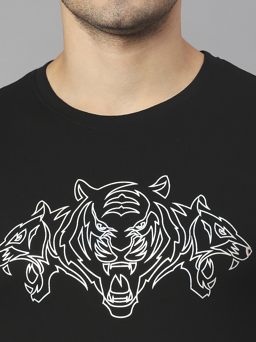Delhi Capitals Men Black Printed Half Sleeves Round Neck Cotton T-Shirt (5)