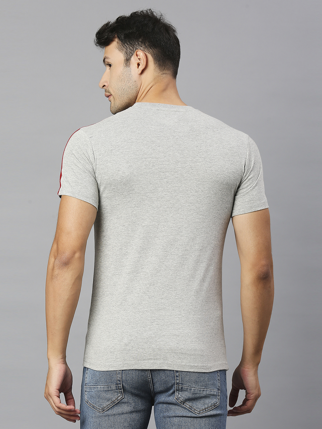 Delhi Capitals Men Grey Printed Half Sleeves Round Neck Cotton T-Shirt (2)