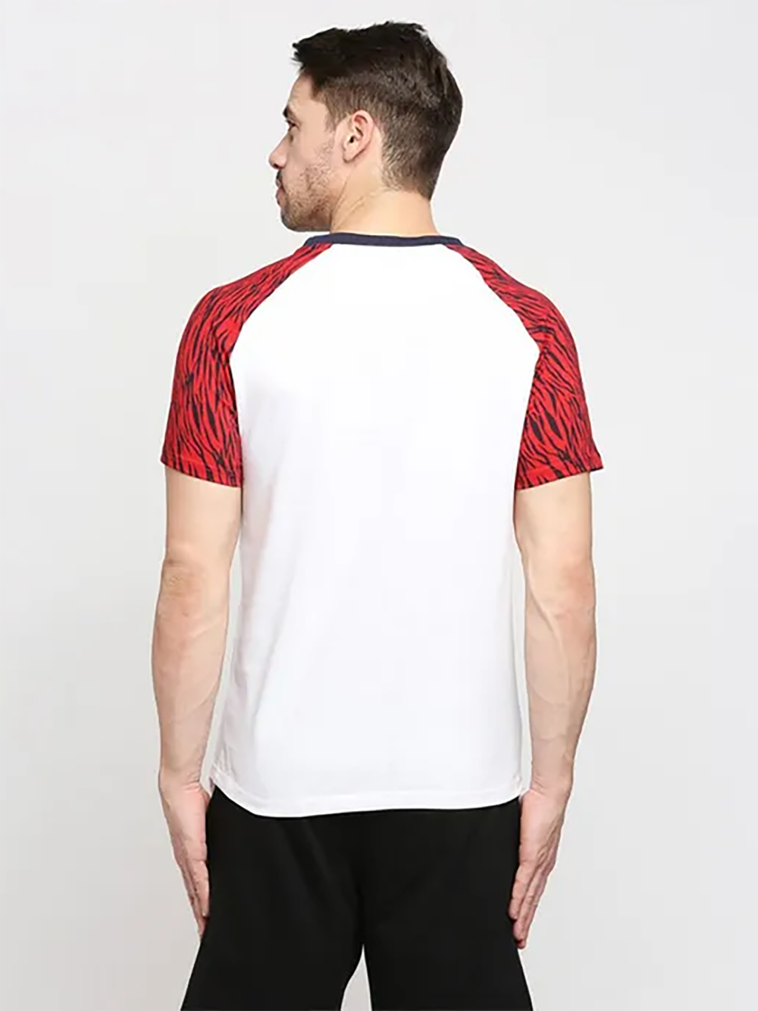 Delhi Capitals Men White and Red Typography Print Half Sleeves Round Neck Cotton T-Shirt (2)
