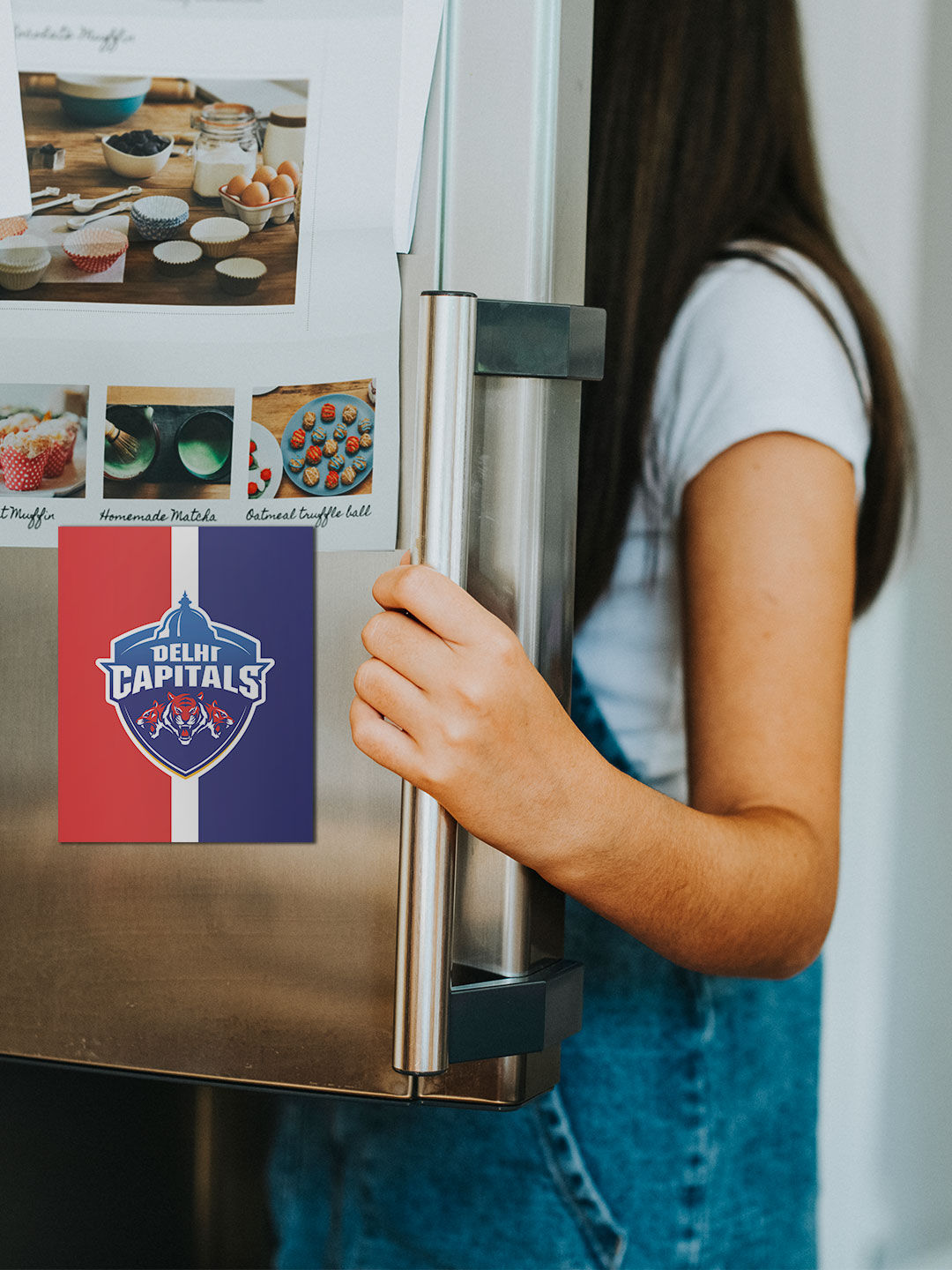Delhi Capitals Red and Blue DC Striped Logo Printed Fridge Magnet - Pack of 1 (3)