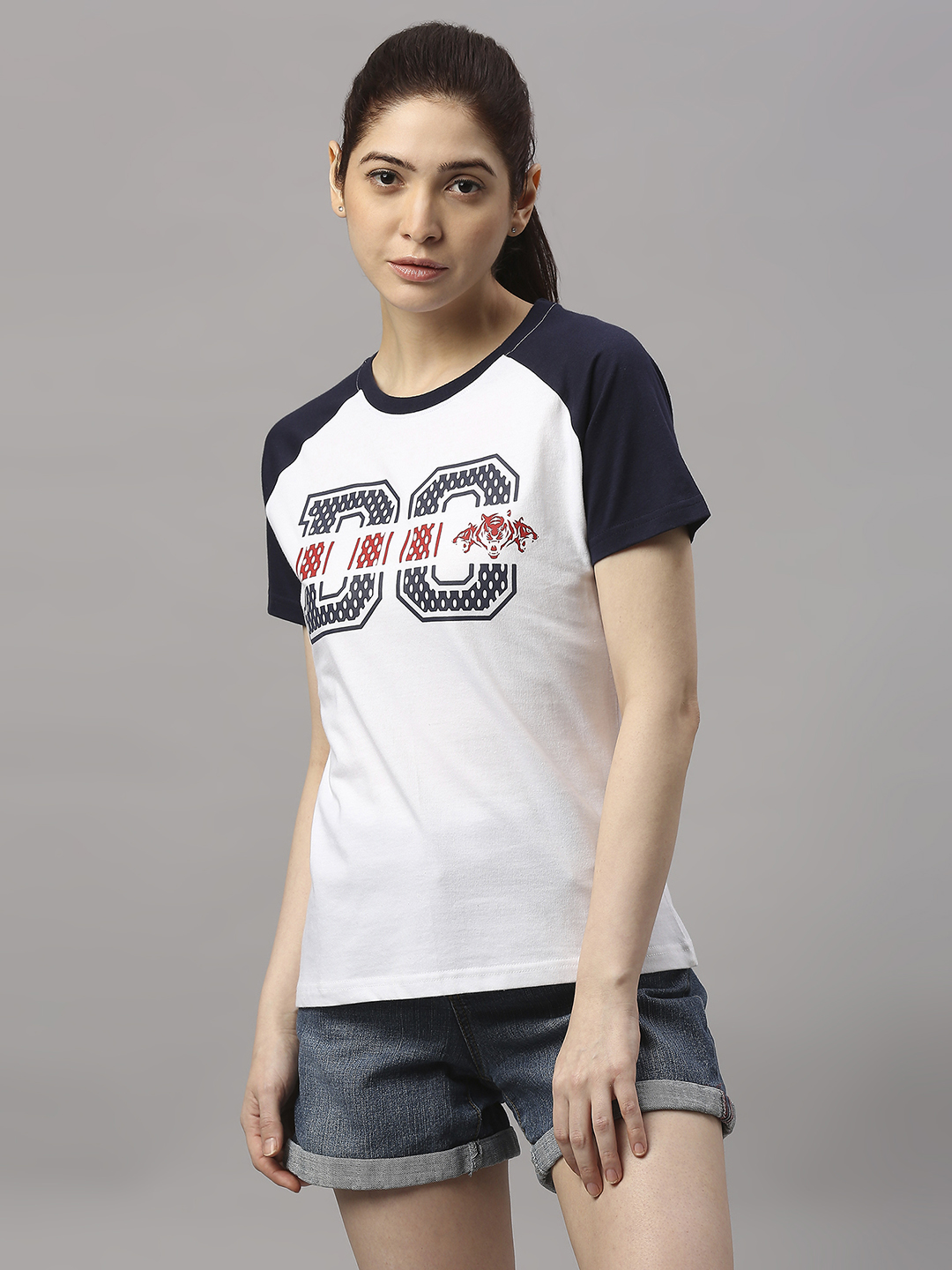 Delhi Capitals Women White and Navy Blue Colourblocked Half Sleeves Round Neck Cotton T-Shirt (1)