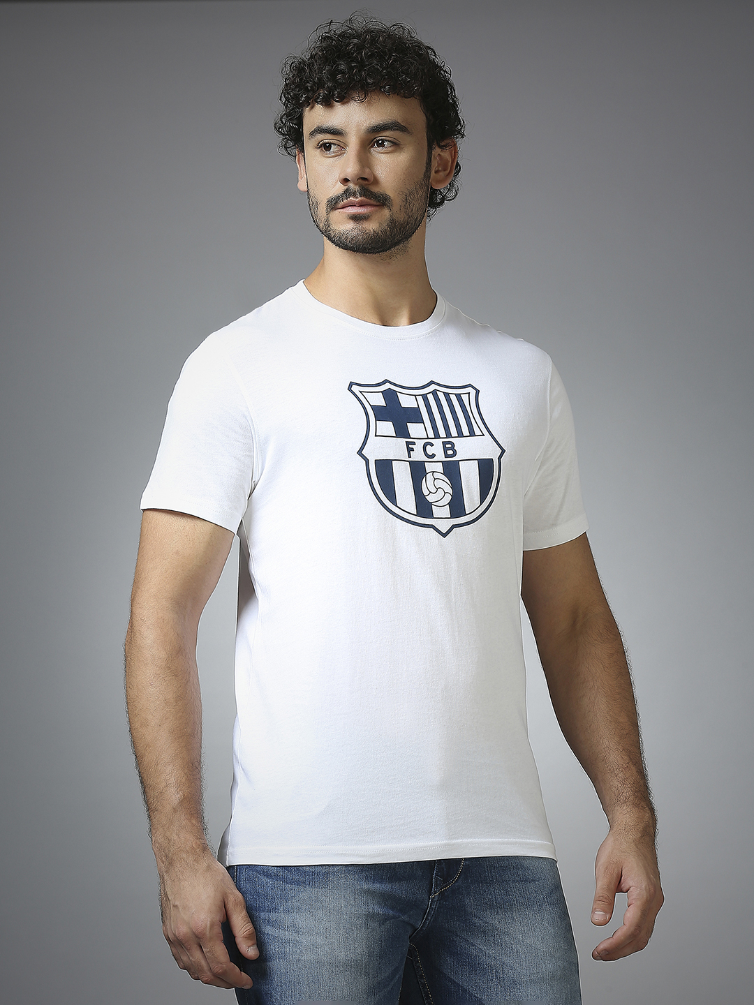 FC Barcelona FC Barcelona: Classic Crest T-Shirt - White (3)