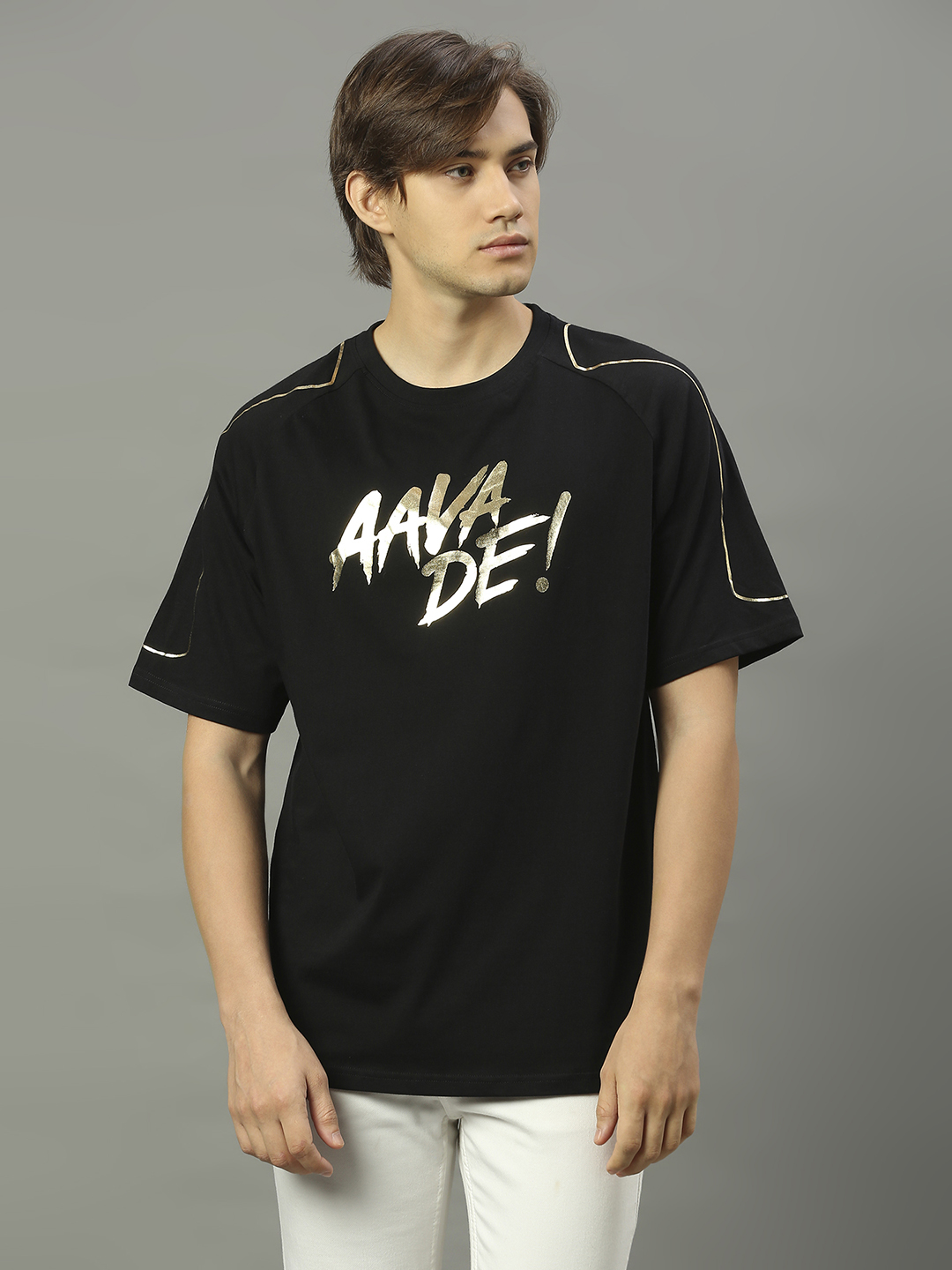Men Black and Golden Foil Print Half Sleeves Oversized T-Shirt