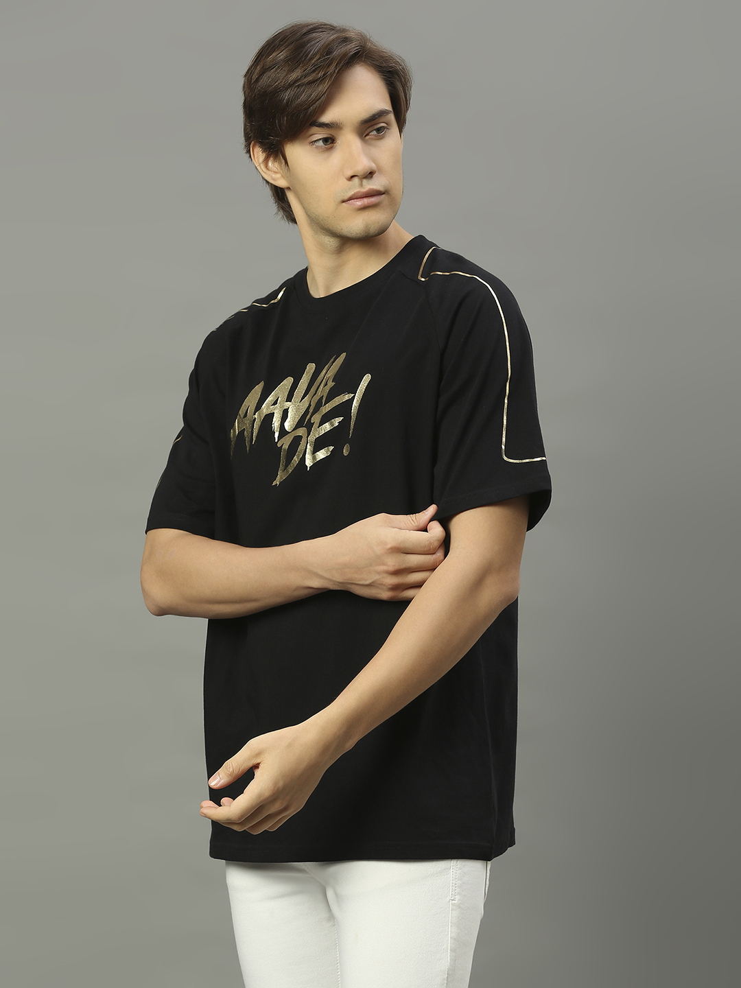 Gujarat Titans Men Black and Golden Foil Print Half Sleeves Oversized T-Shirt (4)
