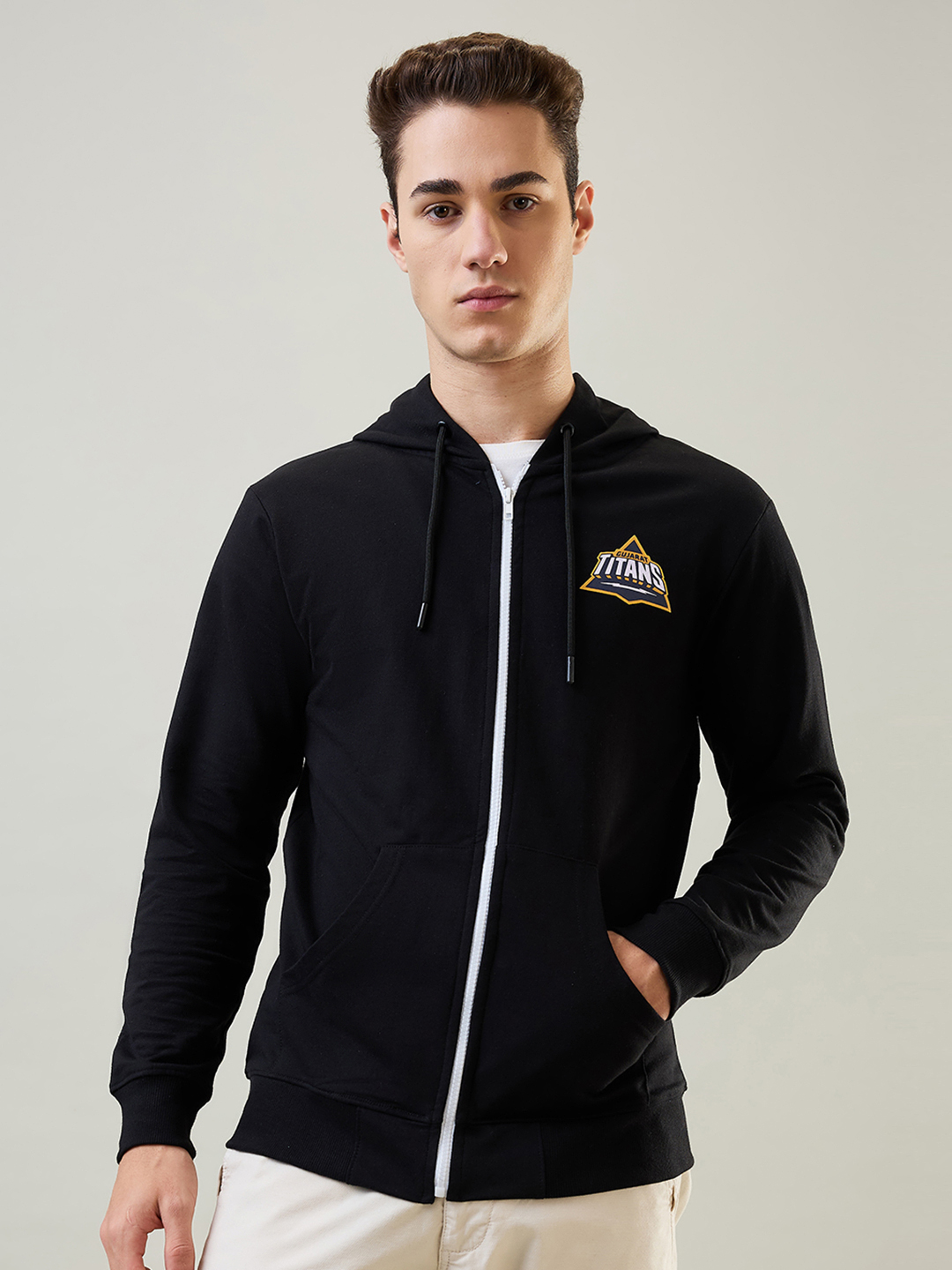Gujarat Titans Men Black Hooded Full Sleeves Front-Open Sweatshirt (2)