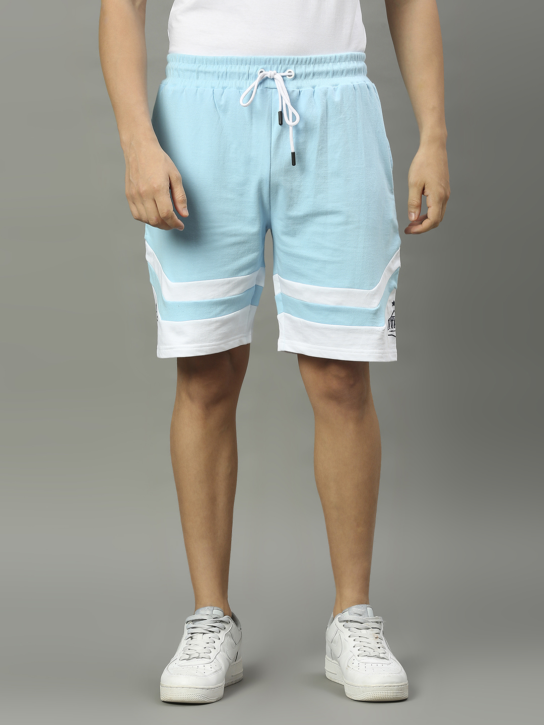 Gujarat Titans Men Blue and White Colourblocked Mid-Rise Cotton Sports Shorts (1)