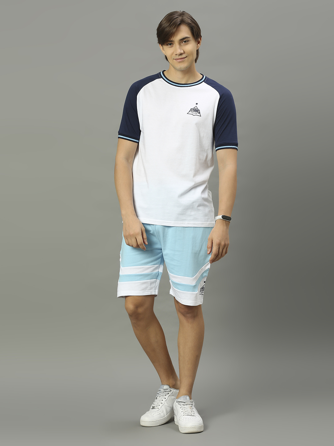 Gujarat Titans Men Blue and White Colourblocked Mid-Rise Cotton Sports Shorts (4)