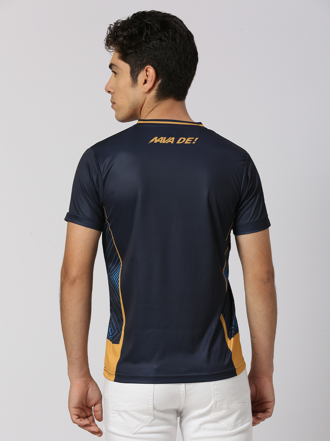 Dream11 Men Navy Blue and Gold Striped Half Sleeves V-Neck Polyester T-Shirt (2)