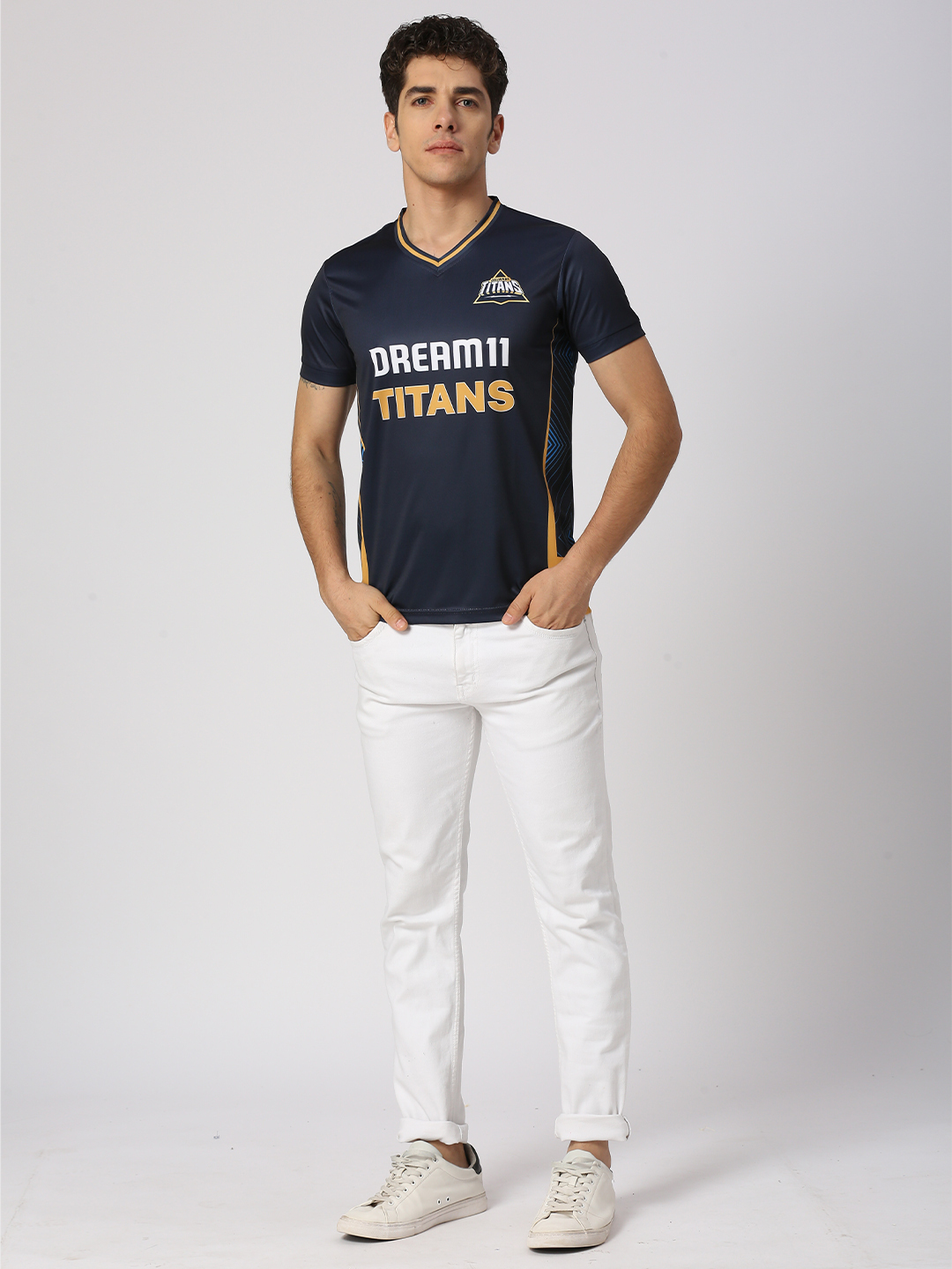 Dream11 Men Navy Blue and Gold Striped Half Sleeves V-Neck Polyester T-Shirt (4)