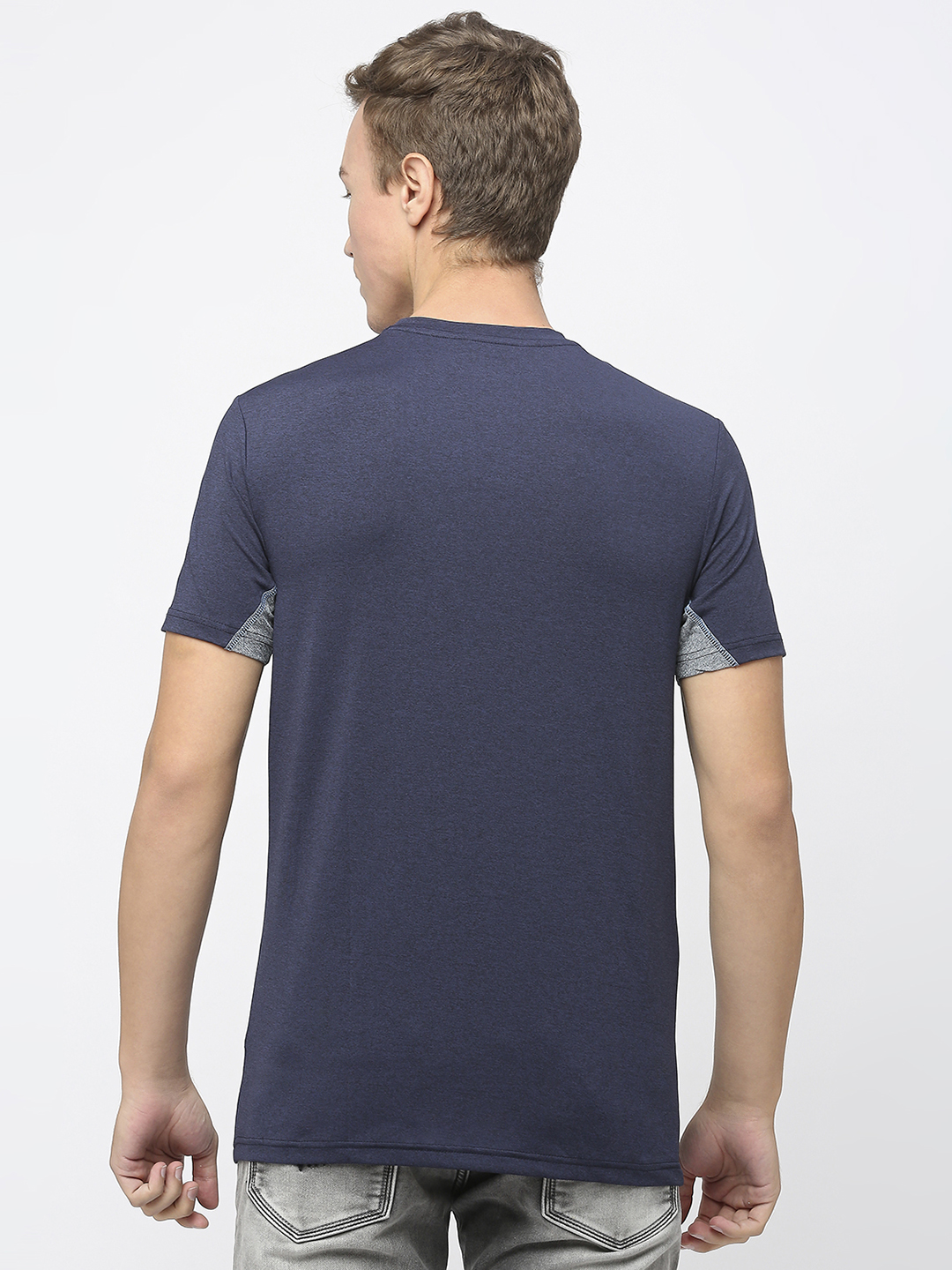 Gujarat Titans Men Navy Blue and Grey Colourblocked Half Sleeves Round Neck T-Shirt (5)