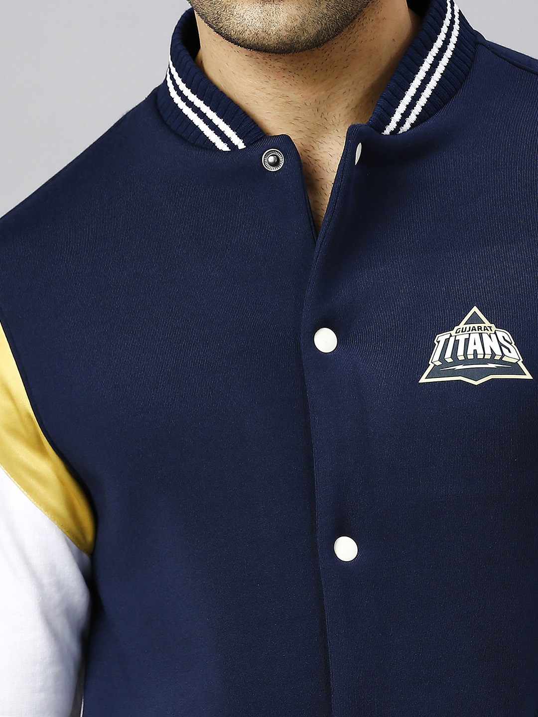 Gujarat Titans Men Navy Blue and White Colourblocked Printed Full Sleeves Stand Collar Bomber Jacket (9)