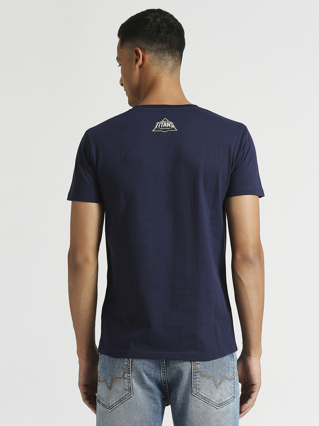 Gujarat Titans Men Navy Blue and White Printed Aava De Half Sleeves Round Neck Cotton T-Shirt (4)