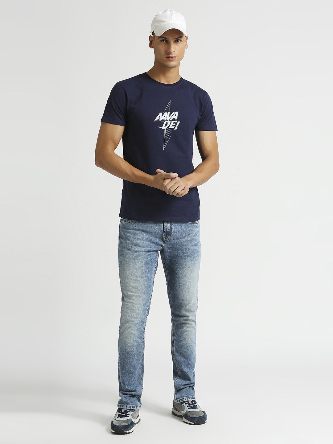 Gujarat Titans Men Navy Blue and White Printed Aava De Half Sleeves Round Neck Cotton T-Shirt (6)