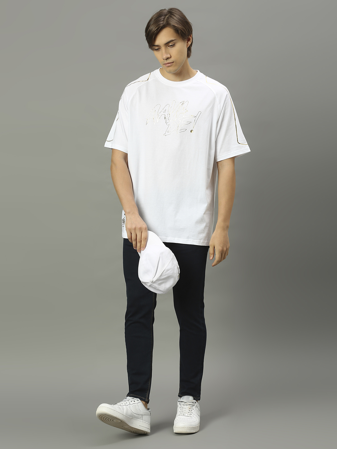 Gujarat Titans Men White and Golden Foil Print Half Sleeves Oversized T-Shirt (3)