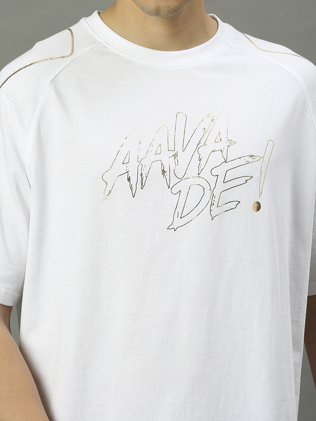 Gujarat Titans Men White and Golden Foil Print Half Sleeves Oversized T-Shirt (4)