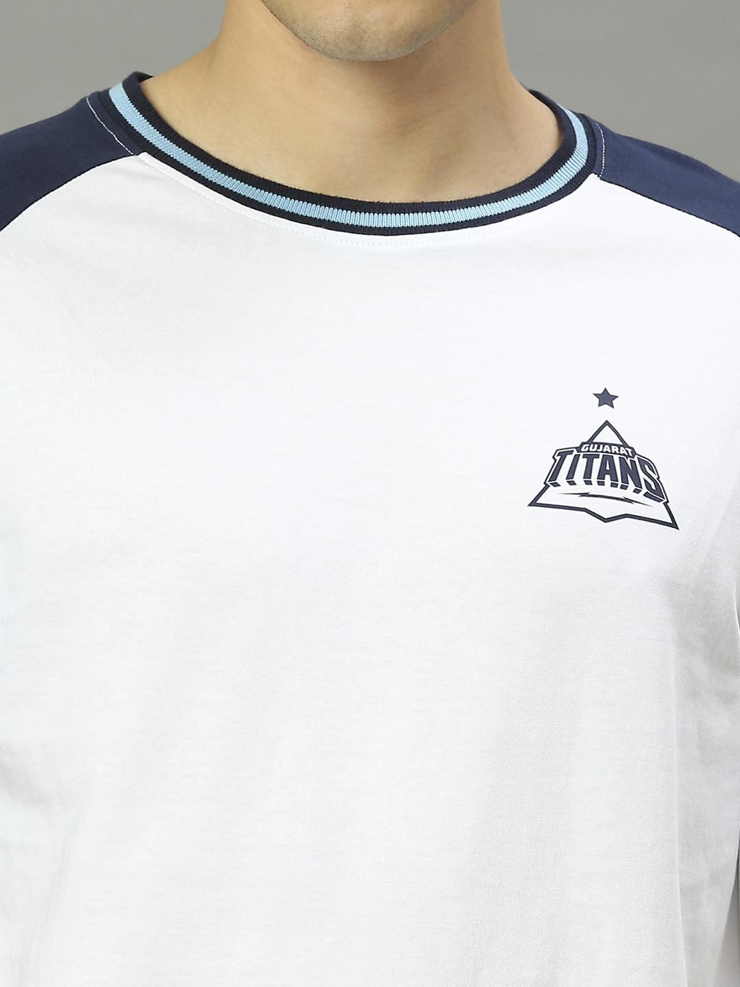 Gujarat Titans Men White and Navy Blue Colourblocked Half Sleeves Round Neck T-Shirt (5)
