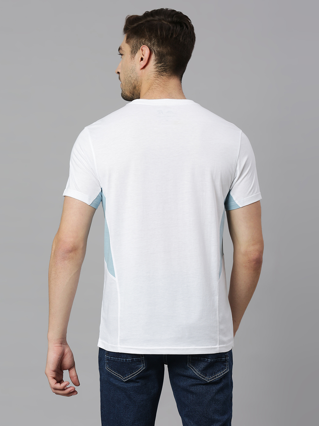 Gujarat Titans Men White Solid Half Sleeves Round Neck Polycotton T-Shirt (2)