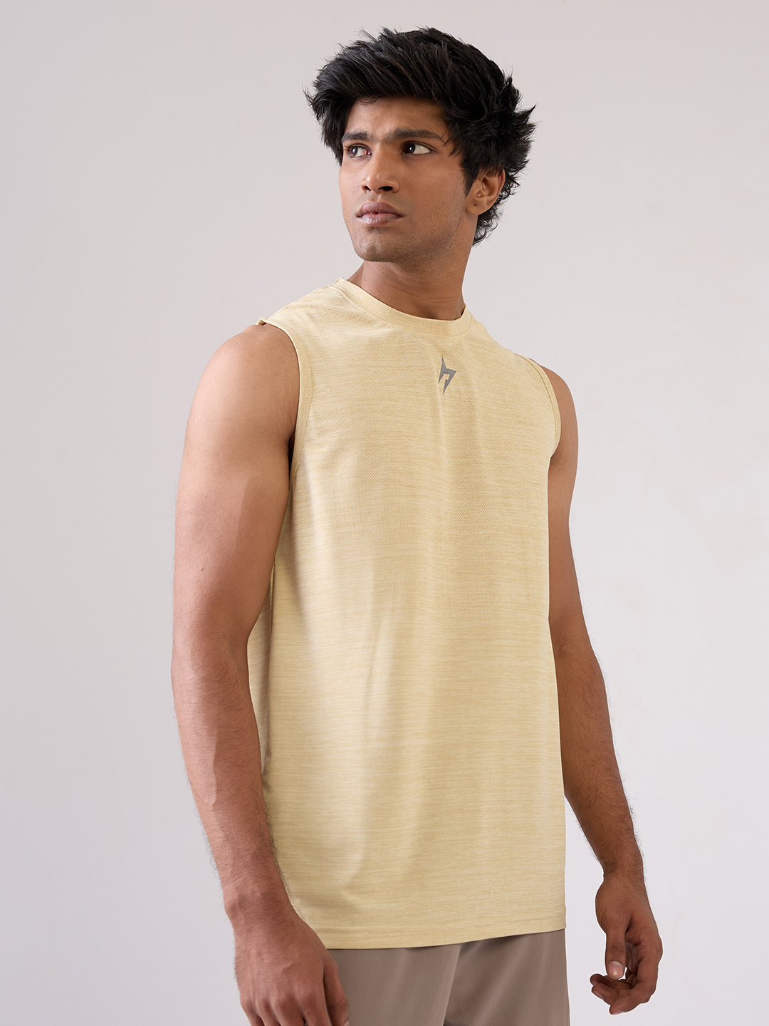 Hardik Pandya Men Pulse Regular Fit Vest in Pale Yellow with Lightweight, Stretchable and Textured Fabric (5)