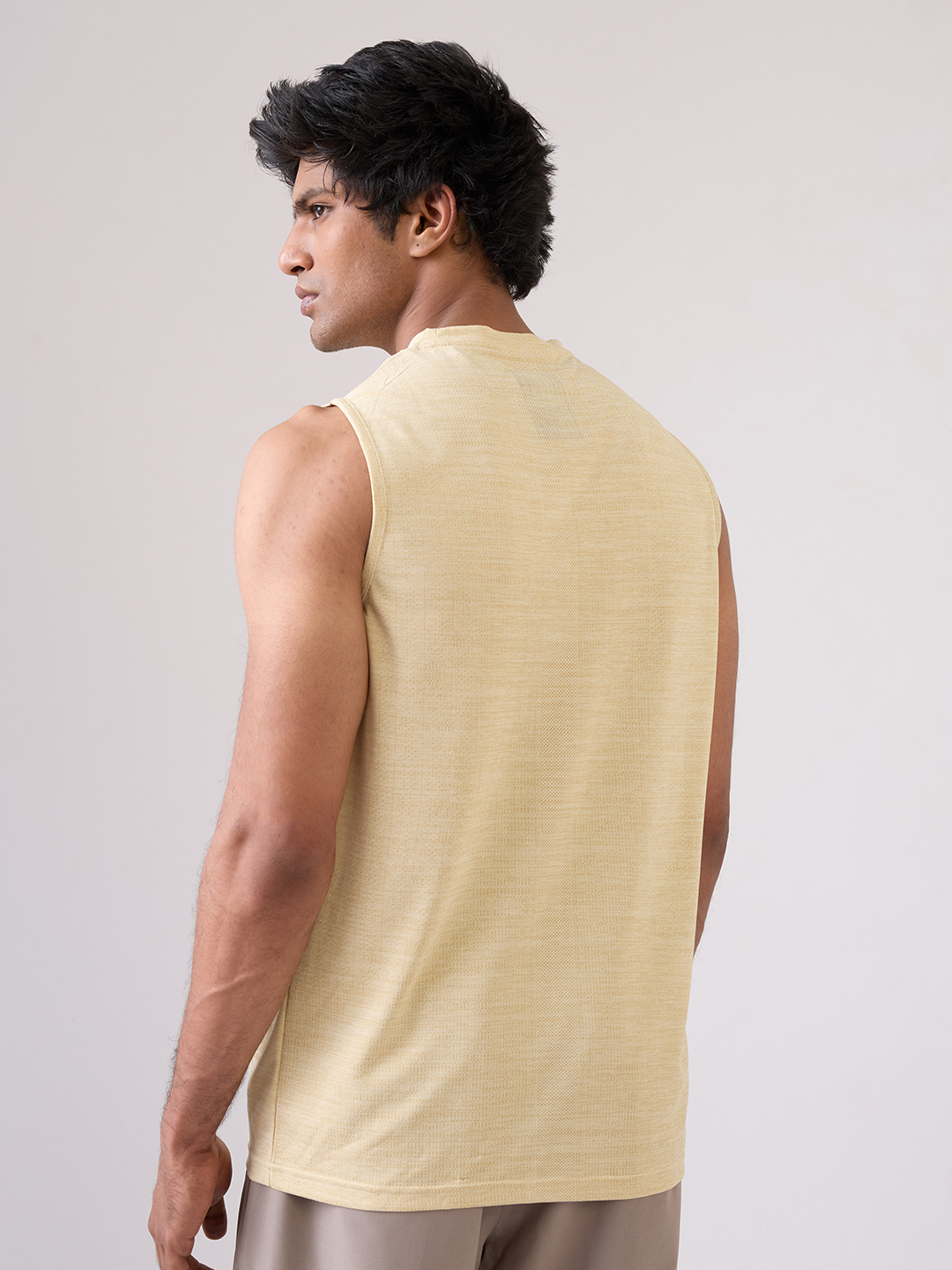 Hardik Pandya Men Pulse Regular Fit Vest in Pale Yellow with Lightweight, Stretchable and Textured Fabric (6)