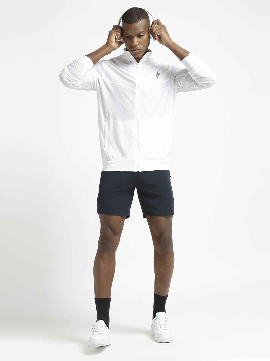 Hardik Pandya Elevate Long-Sleeve Regular Fit Performance Jacket in White for Men (5)