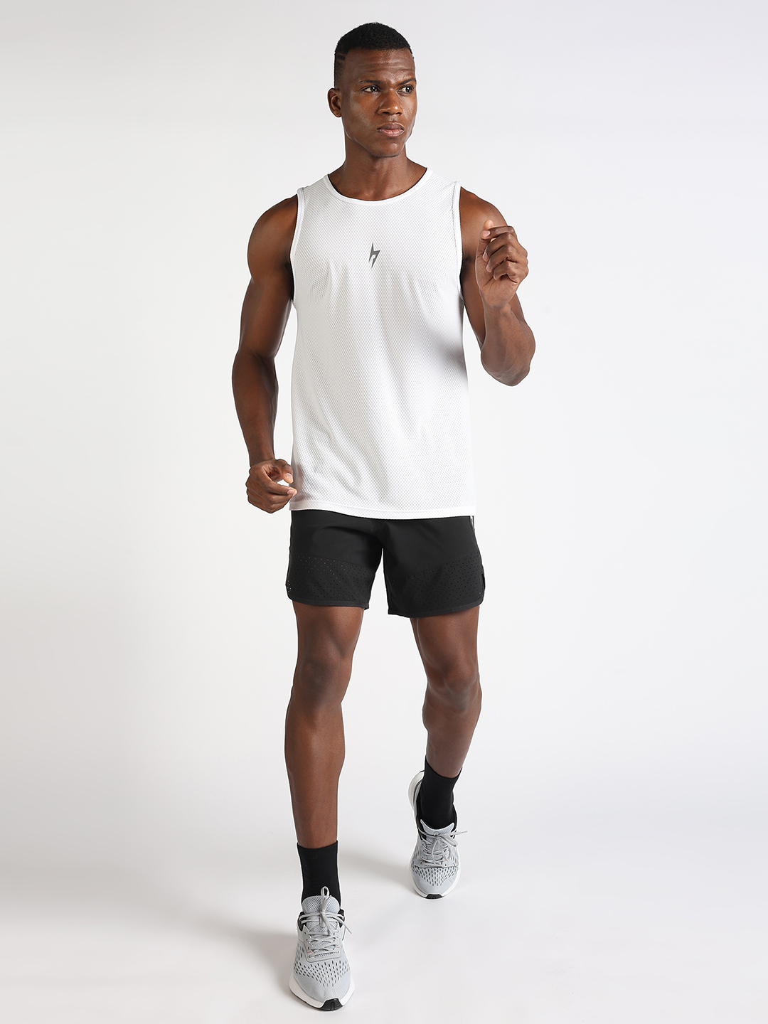 Hardik Pandya Evolve Regular Fit Vest in White for Men 
 (6)