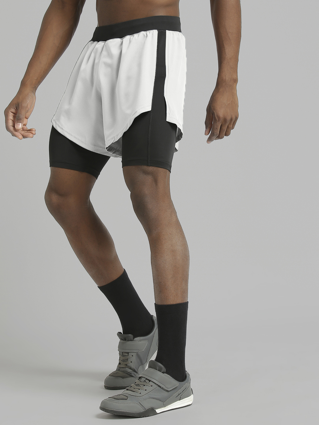 Hardik Pandya Men 2-in-1 Compression Athletic Lightweight Activewear Grey and Black Short for Workout, Gym, Running, Yog (2)