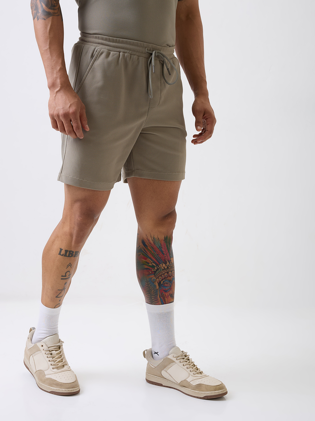 Hardik Pandya Men Playmaker Relaxed Fit Shorts in Treron Green, Stretchable and Textured with Heavy Gauge Premium Fabric (4)