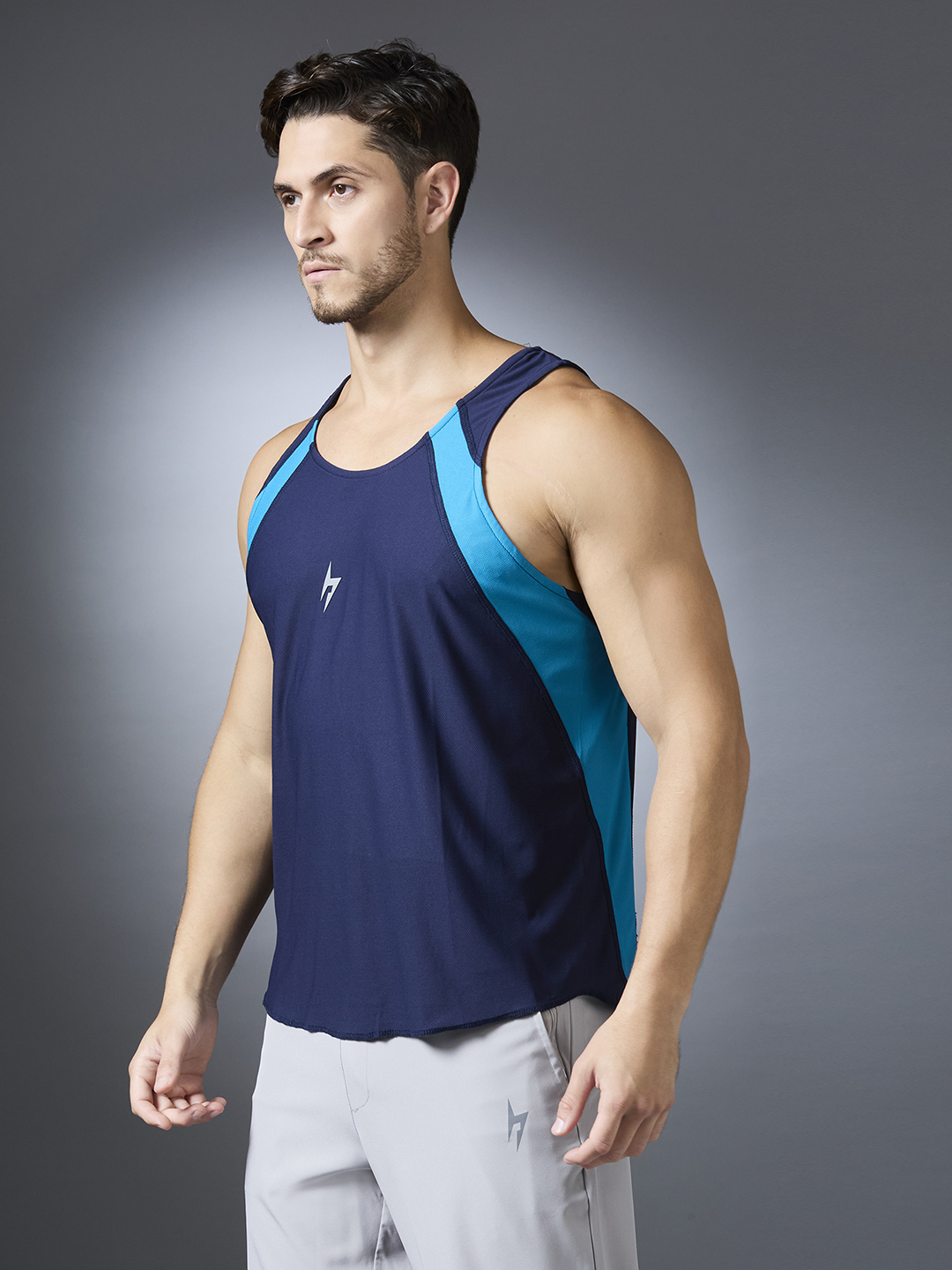 Hardik Pandya Velocity Regular Fit Sleeveless Vest in Light Blue for Men 
 (4)