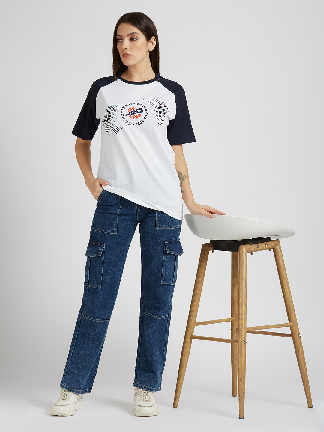 India ICC Women's T20 WC-24 White and Navy Blue Graphic Printed Cotton T-Shirt (5)
