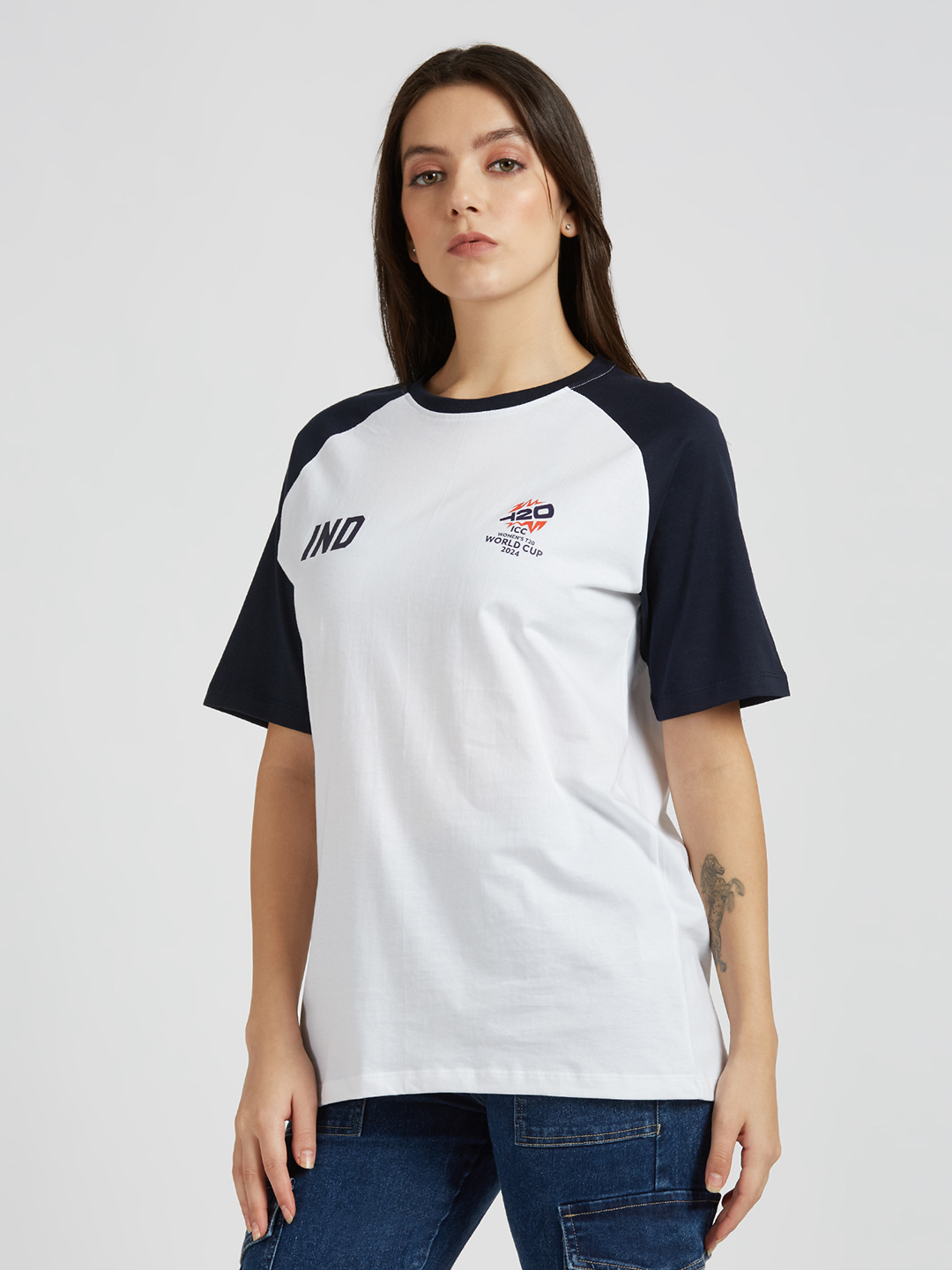 India ICC Women's T20 WC-24 White and Navy Blue Logo Printed Cotton T-Shirt (4)