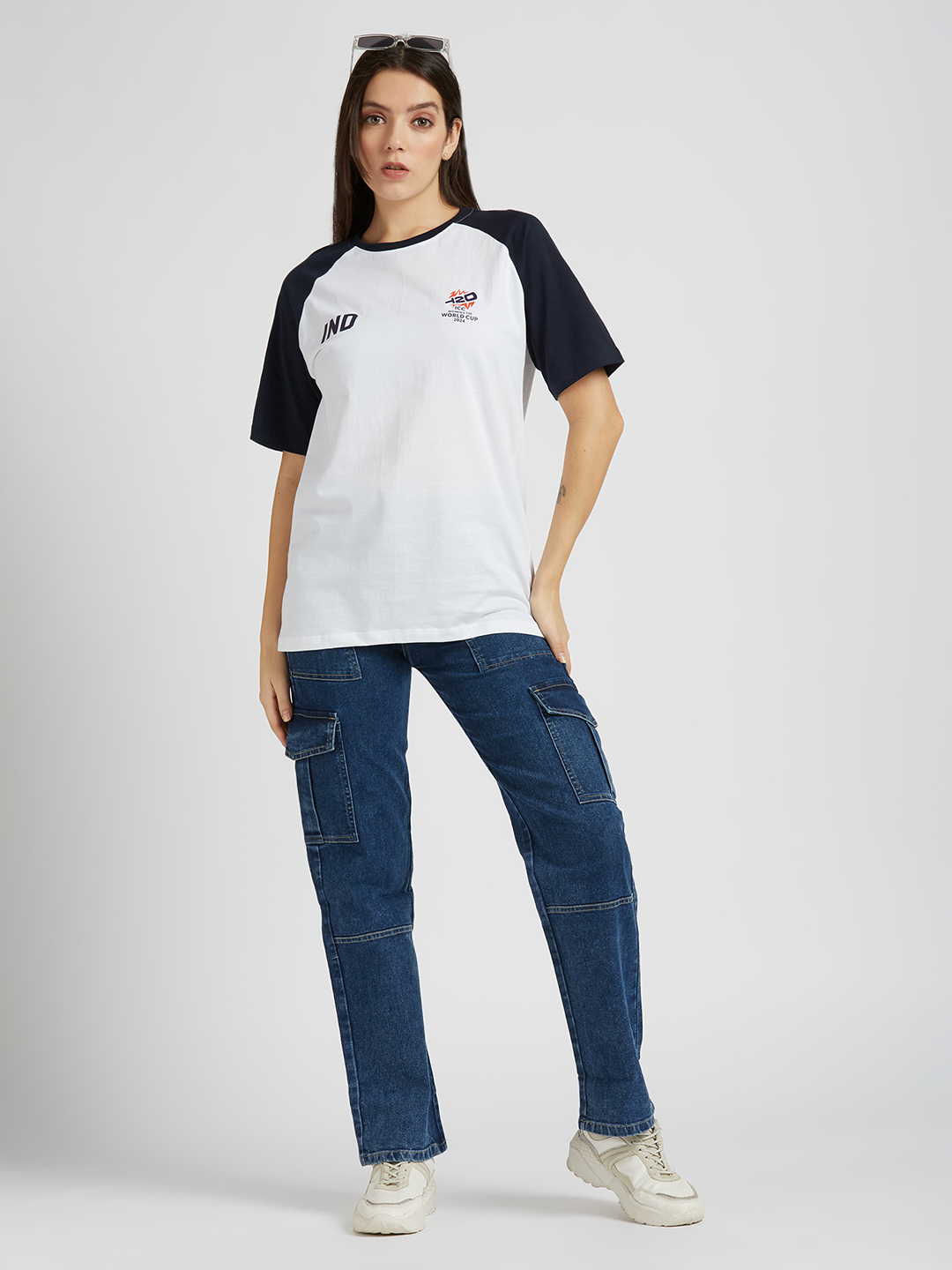 India ICC Women's T20 WC-24 White and Navy Blue Logo Printed Cotton T-Shirt (7)