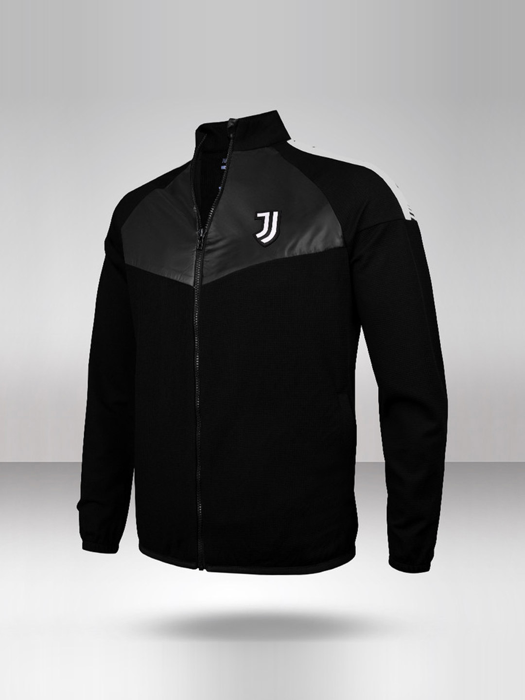 Juventus F.C. Juventus FC Tape Jacket Black (1)