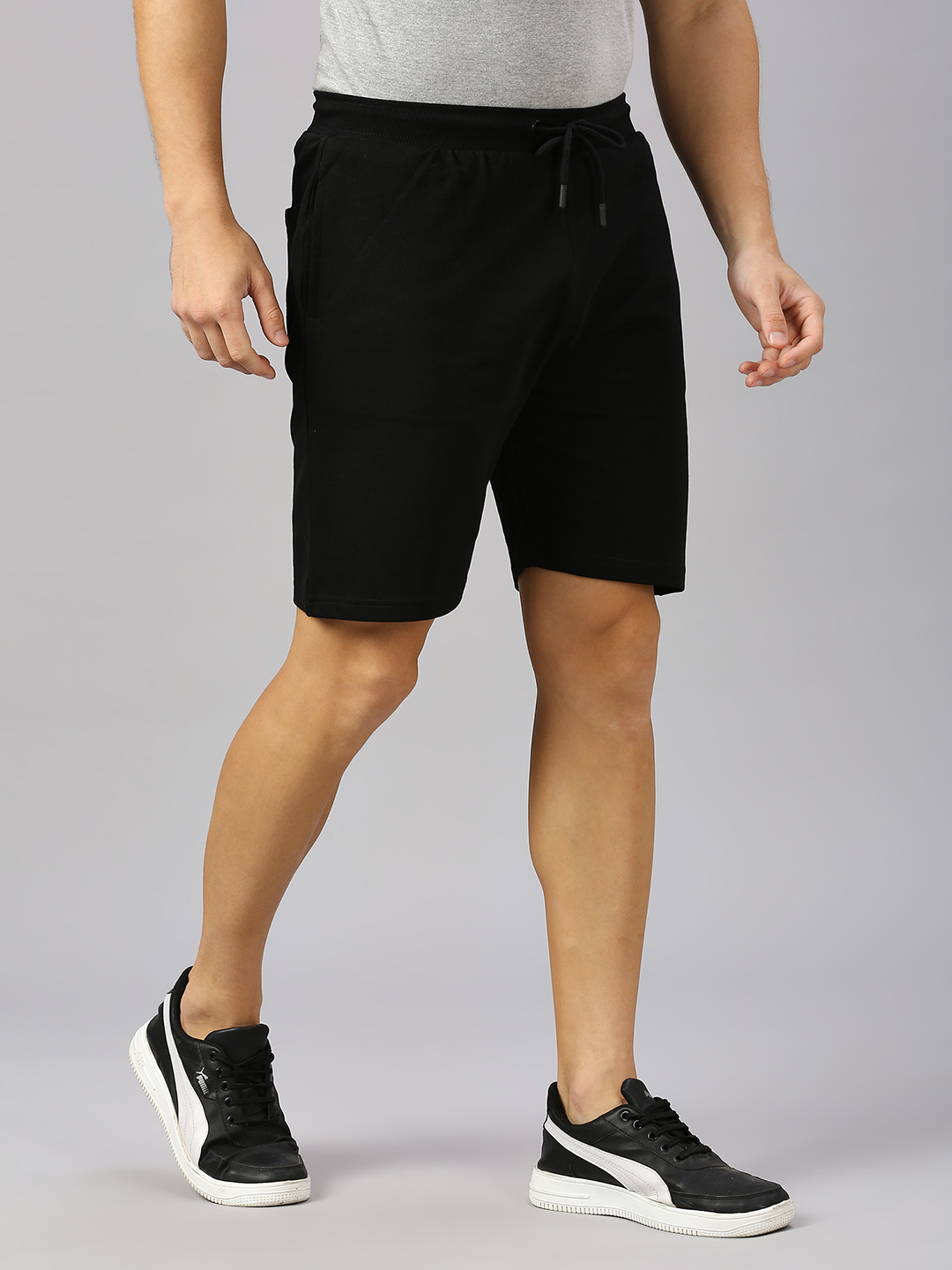 Juventus F.C. Men Black Solid Mid-Rise Cotton Active Sports Shorts (3)