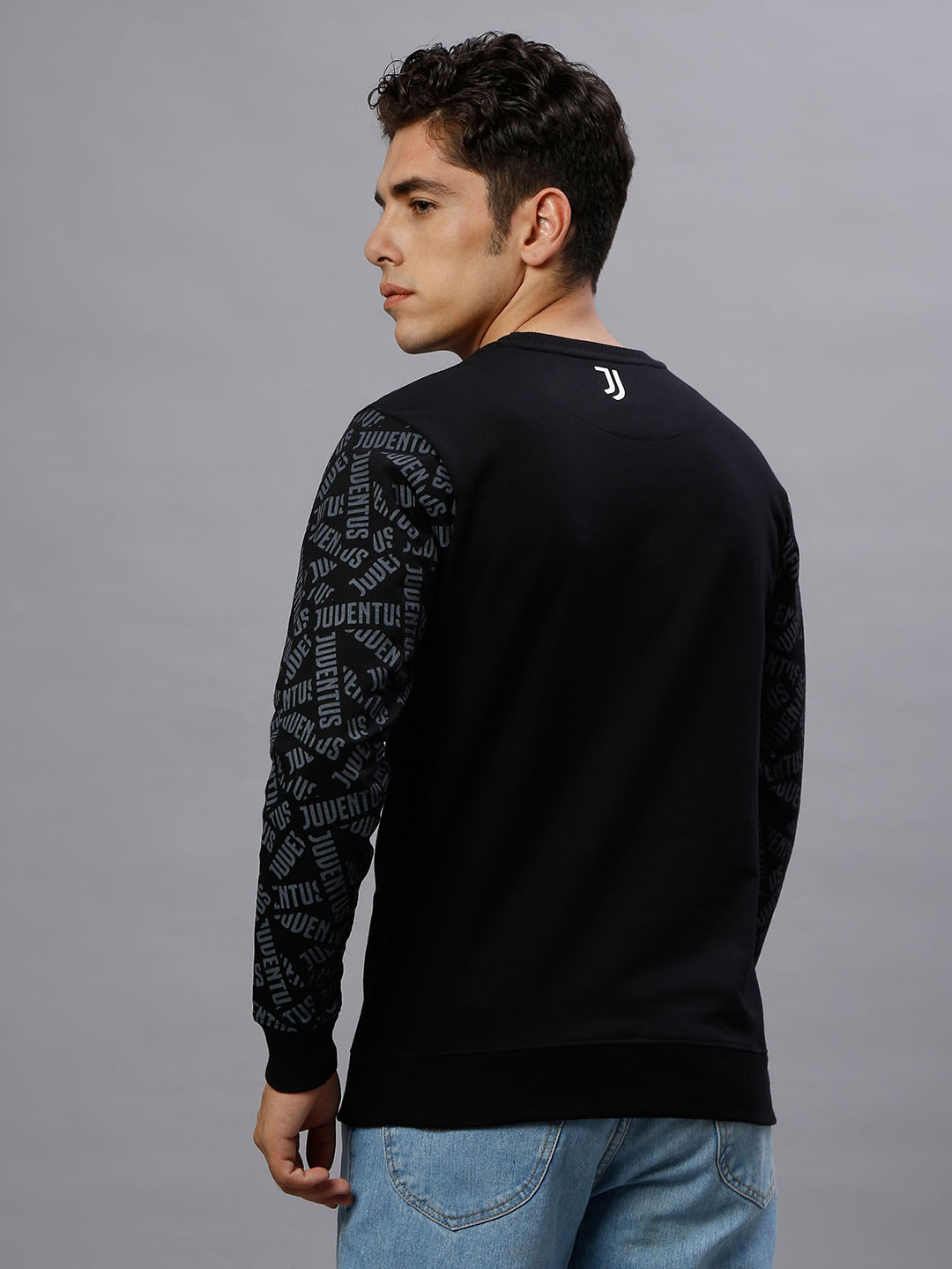Juventus F.C. Men Black Typography Printed Full Sleeves Round Neck PolyCotton Sweatshirt (4)