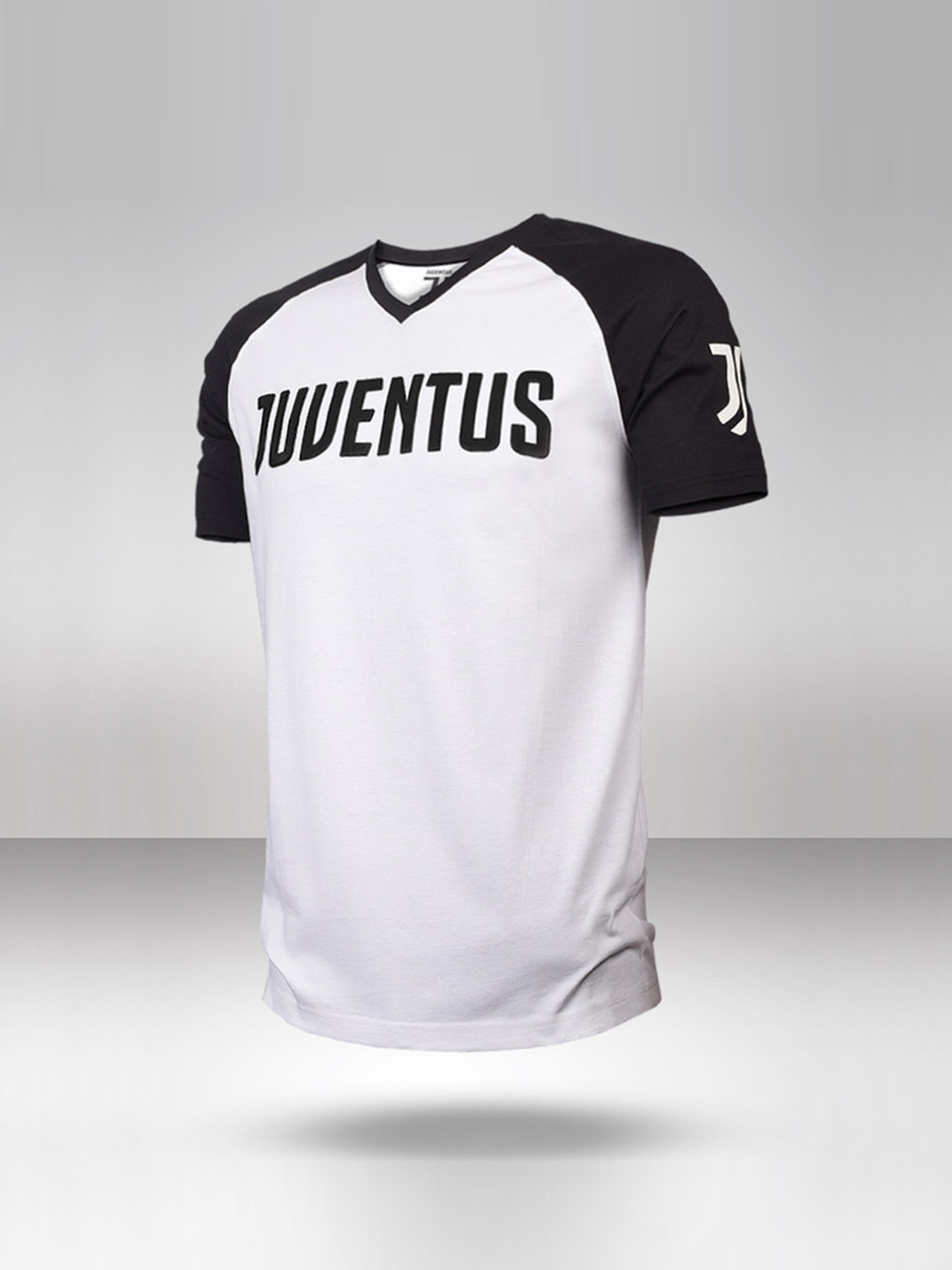 Juventus F.C. Men White and Black Typography Print Half Sleeves Round Neck Cotton T-Shirt (1)