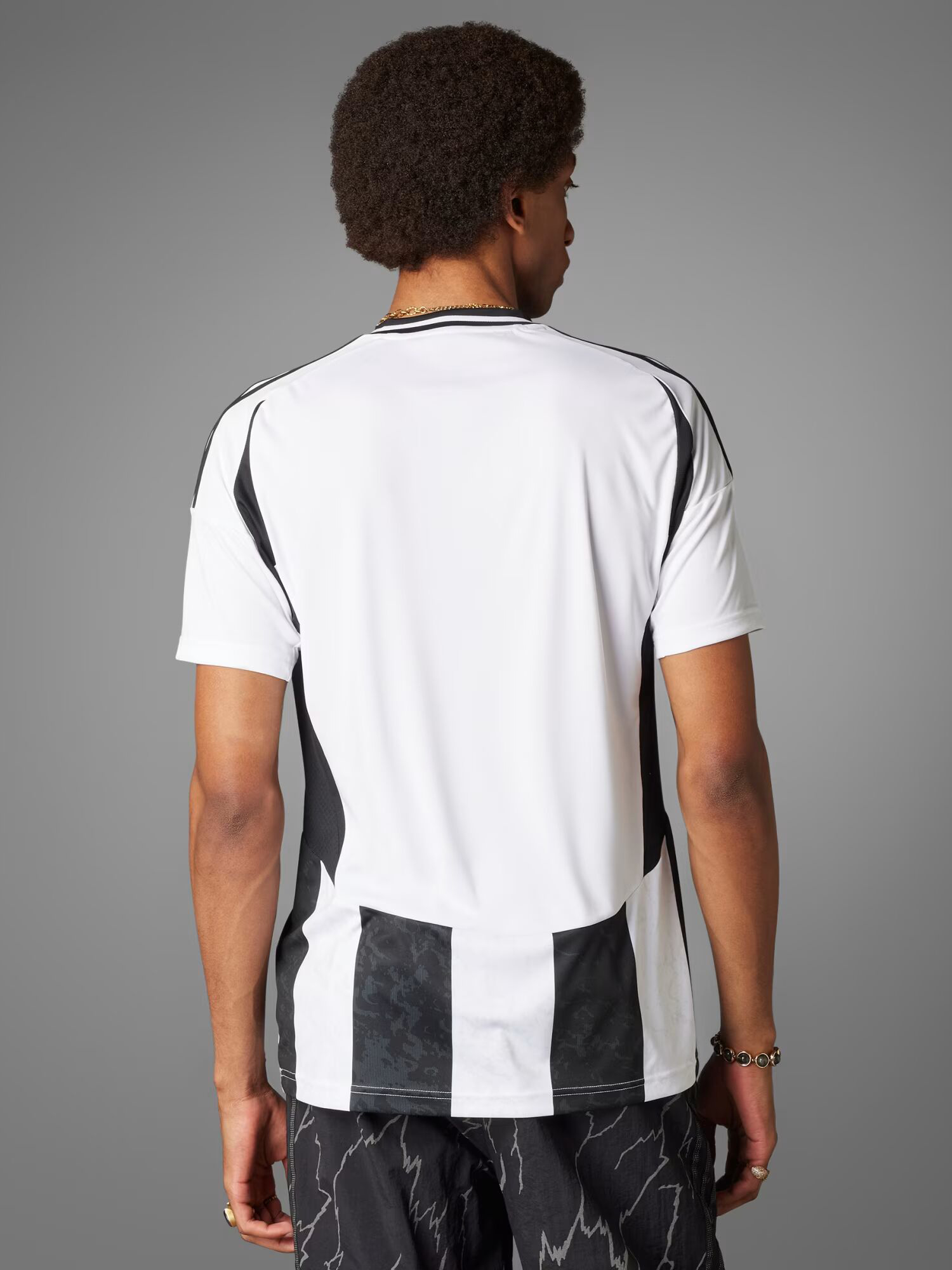 Juventus F.C. Official Home Jersey-24/25 (2)
