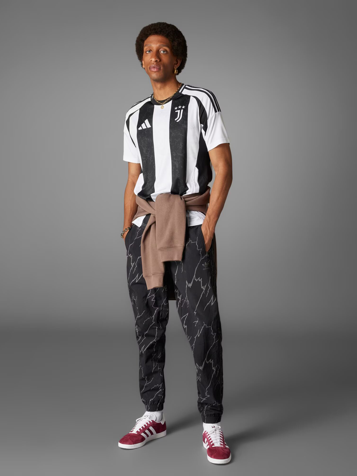 Juventus F.C. Official Home Jersey-24/25 (5)