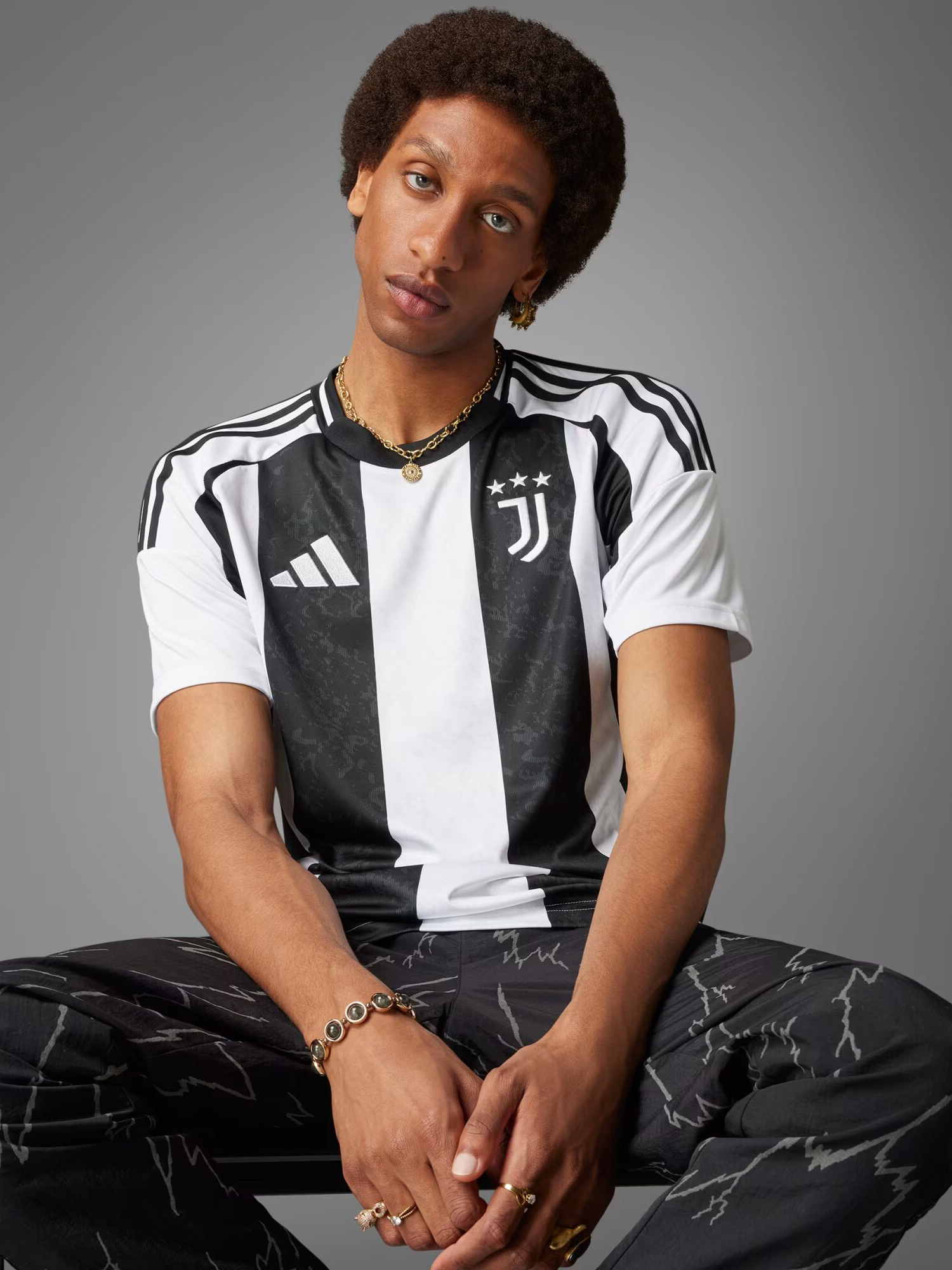 Juventus F.C. Official Home Jersey-24/25 (3)