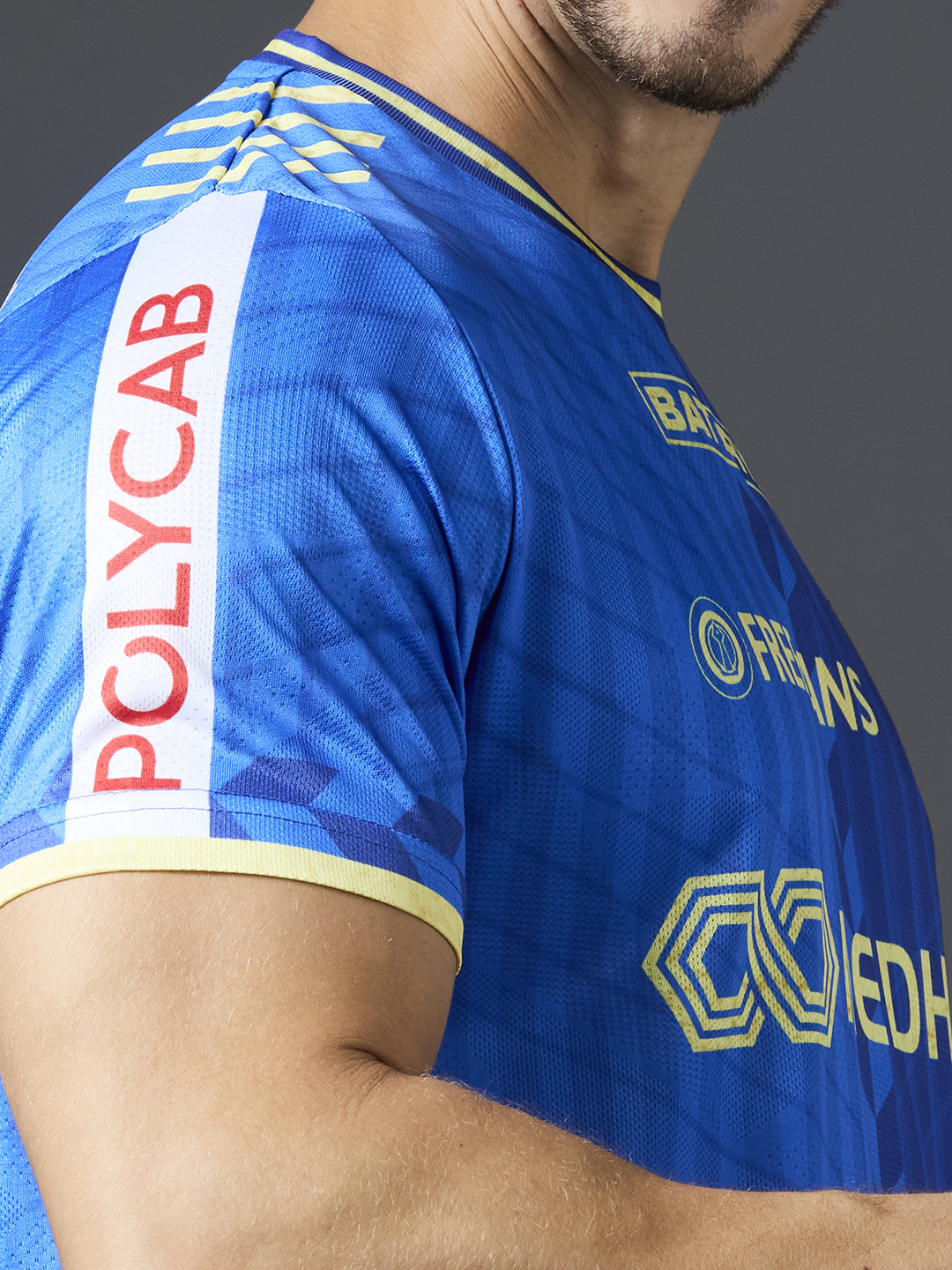 Kerala Blasters FC Official 2024 Away Jacquard Polyester Fan Jersey (7)