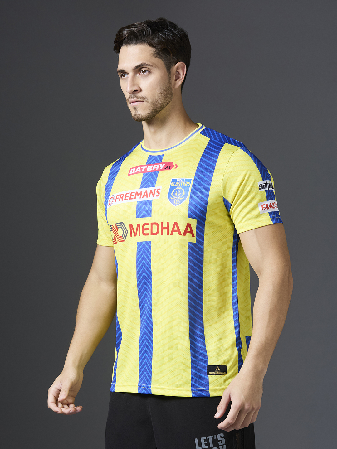 Kerala Blasters FC Official 2024 Home Jacquard Polyester Fan Jersey (2)