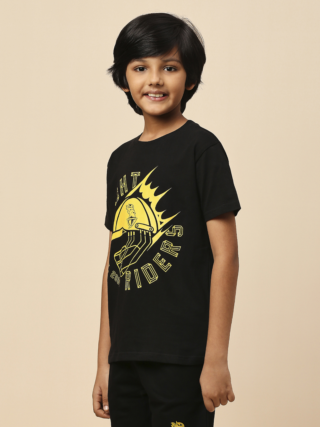 Kolkata Knight Riders Boys Black Printed Half Sleeves Round Neck Cotton T-Shirt (2)